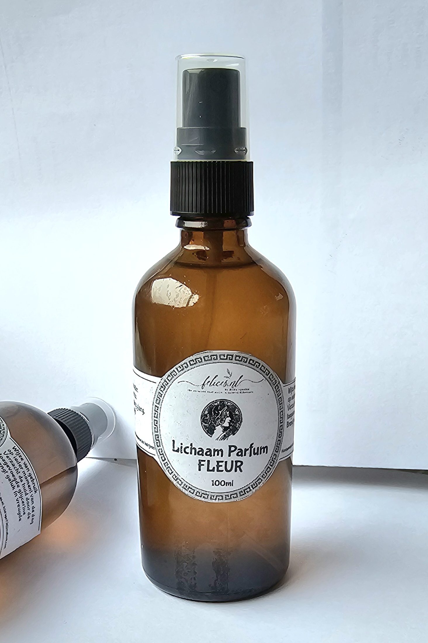 Handgemaakte Lichaam parfum FLEUR - biologische ingrediënten - verfrissend en verzacht de huid 100ml
