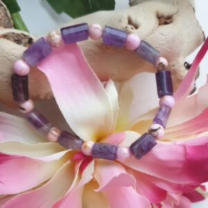 Prachtige handgemaakte armband van edelsteen, Amethist en roze howliet