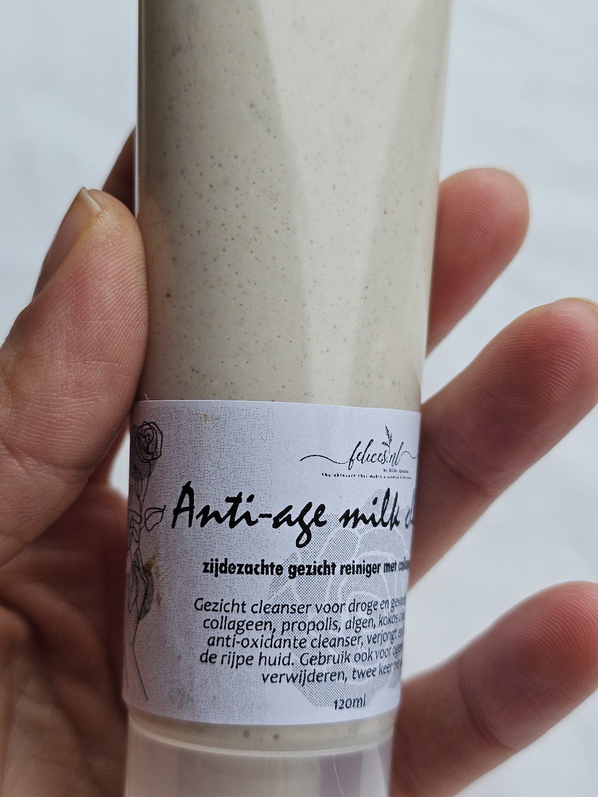 Biologische melk anti-age gezicht reiniger met rhassoul, squalaan en collageen 120ml