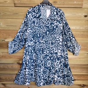 Loze en luchtige shirt jurk in PETROL kleur met lange mouwen maat 42/44