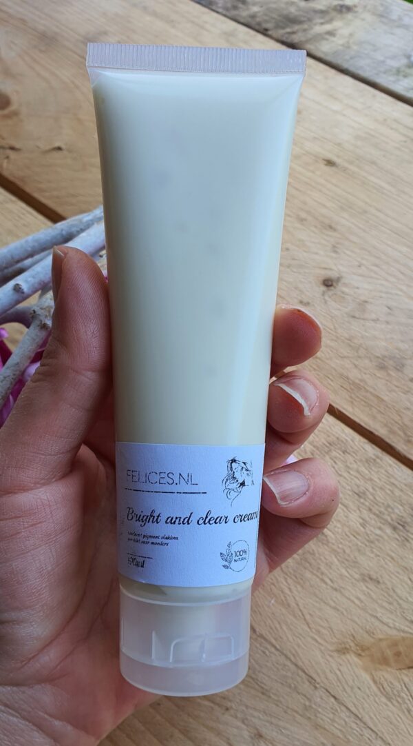 Bright and Clear Cream - verhelderende creme ook geschikt bij hormonale verandering 100ml