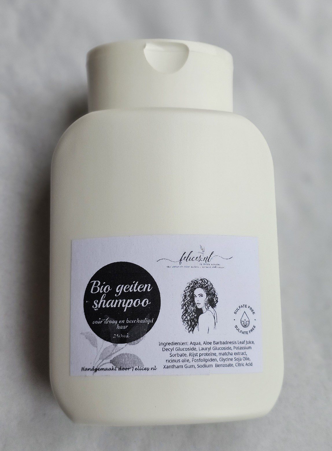 Biologische geitenmelk shampoo - phyto keratine - calendula olie - zeer droge en beschadigd haar - sulfaatvrij 250ml