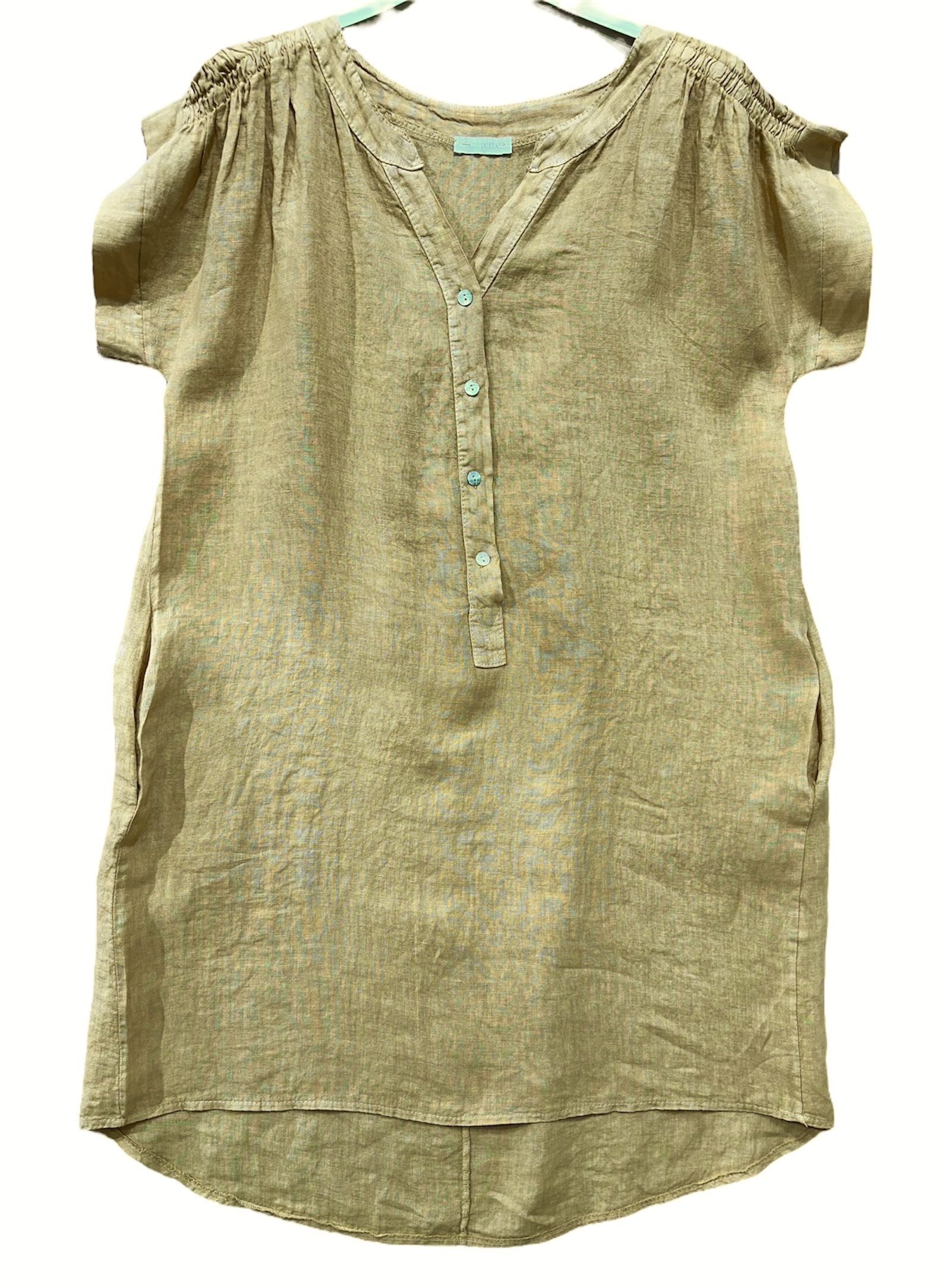 Luchtige linnen jurk- kleur CAMEL - korte raglan mouwen - zijzakken en knoppen - maat  42/44