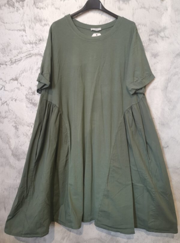 Vintage boho katoen jurk, KAKI kleur met zijzakken en korte mouw maat 42/44
