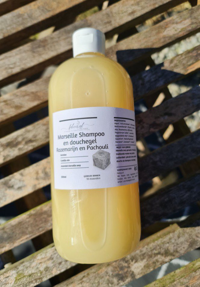 Biologische Marseille vloeibare shampoo en douchegel met Rozemarijn en Pachouli - keratine - camelina olie 500ml