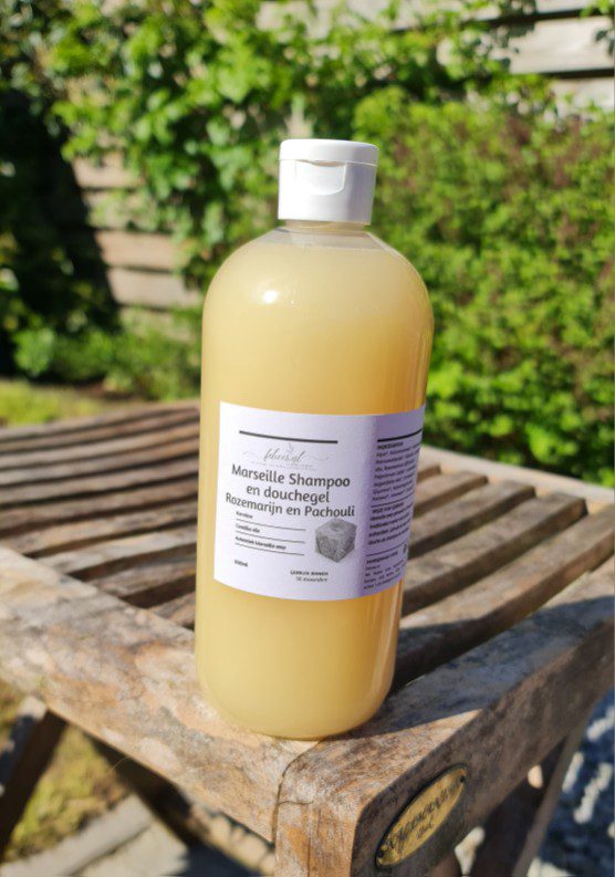 Biologische Marseille vloeibare shampoo en douchegel met Rozemarijn en Pachouli - keratine - camelina olie 500ml