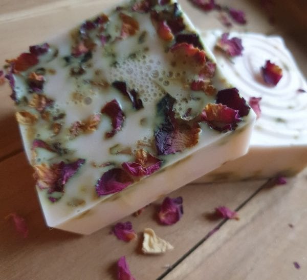 Rose vaste volume shampoo bar met GRATIS zeep houder 85gr