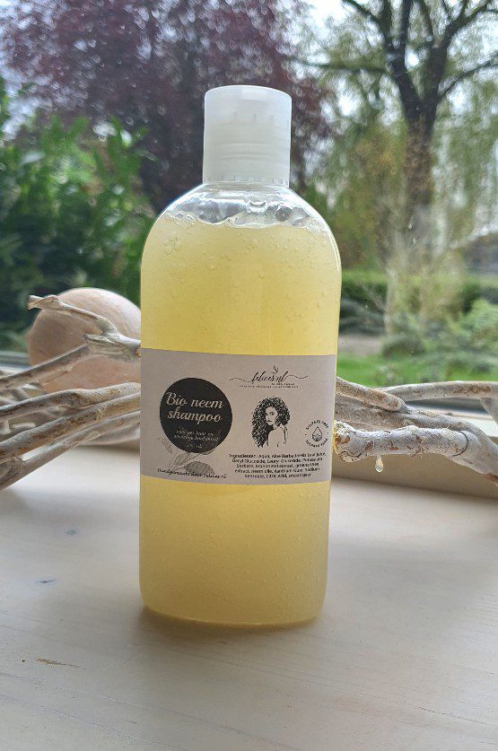 Neem olie Biologische sulfaatvrije shampoo voor vet haar - gevoelige hoofdhuid - brandnetel extract 250ml
