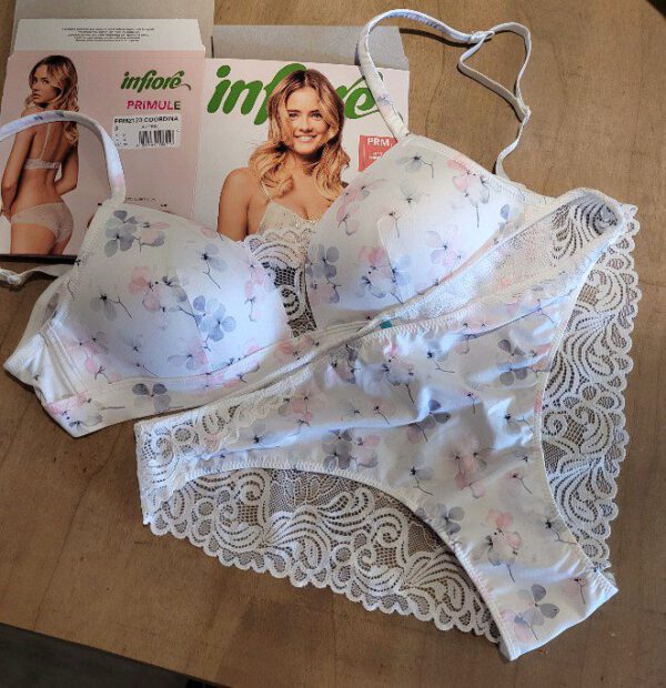 Besnoeiing Klein Italiaans Infiore lingerie set in WIT met kant SLIP maat 75B/A, M | Felices.nl