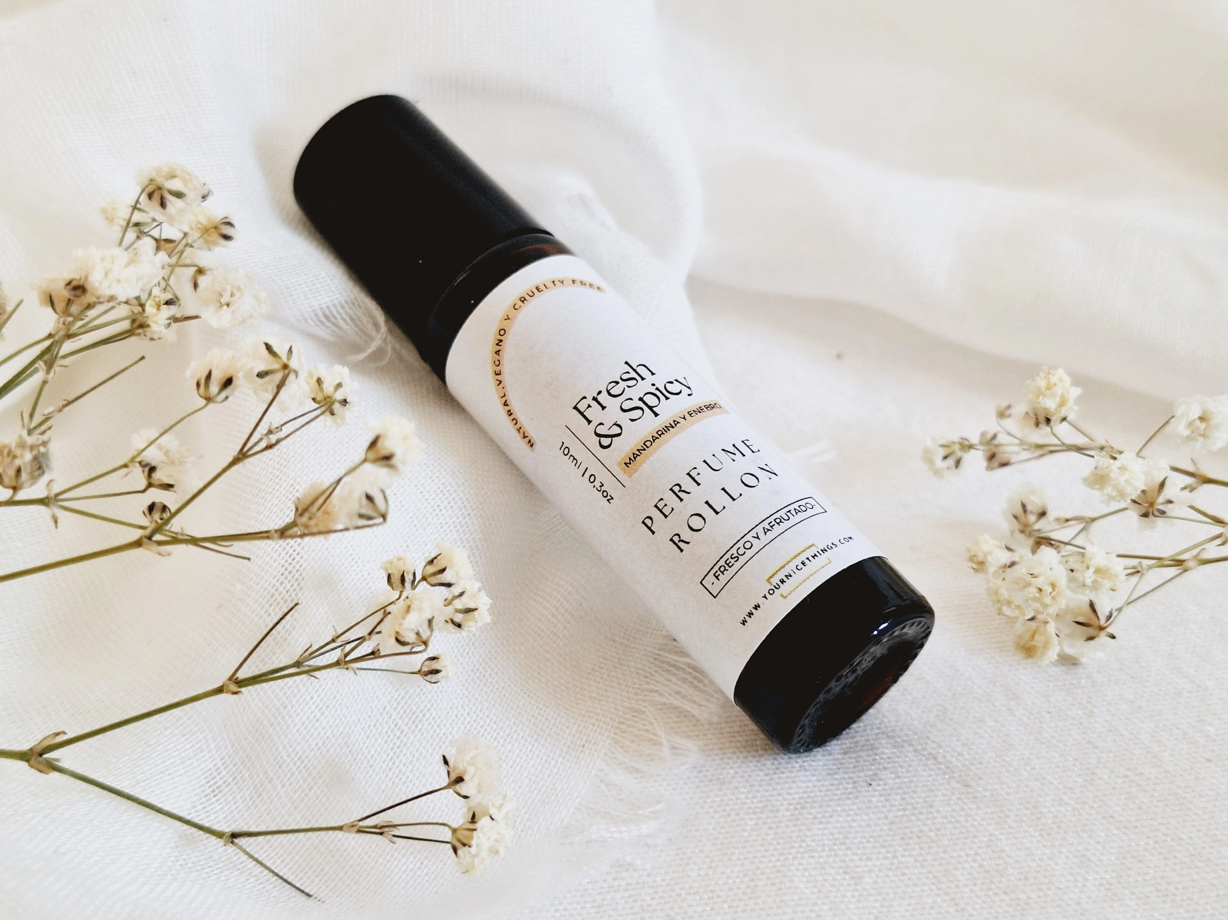 Biologische etherische olie compositie parfum FRESH and SPICY -  mandarijn en jeneverbes - roll on 10ml