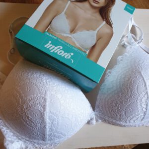 Prachtige voorgevormde beha zonder beugels, ZWART Maat 80B