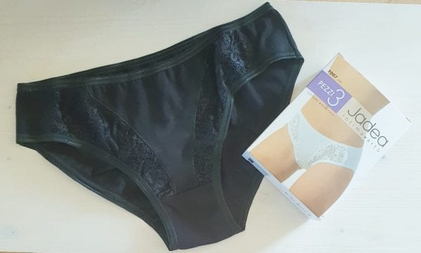 DRIE stuks Italiaanse katoenen dames slip in ZWART, puur en kwalitatieve slip Maat M - Afbeelding 4
