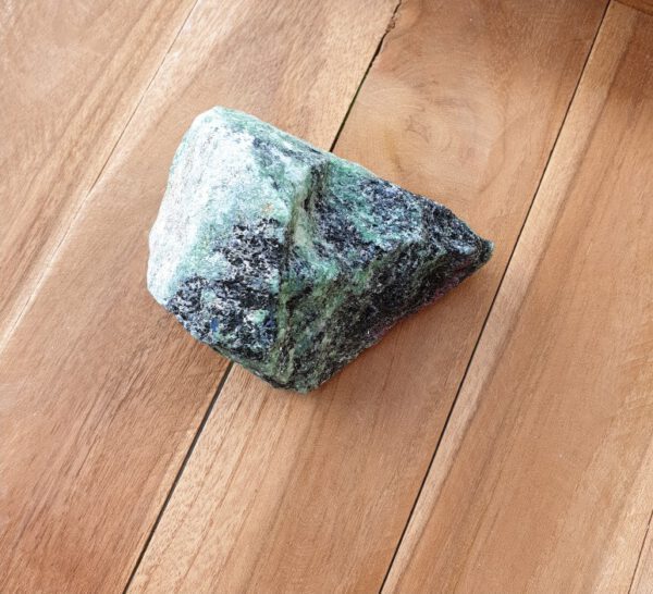 Ruwe brok van Robijn Zoisiet - grote stuk kristaal - edelsteen - Afbeelding 4