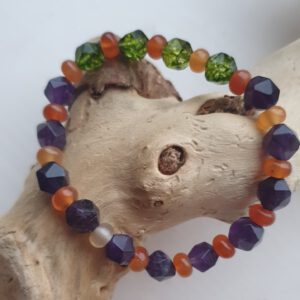 Prachtige Amethist en Peridoot armband in hexagoon kralen