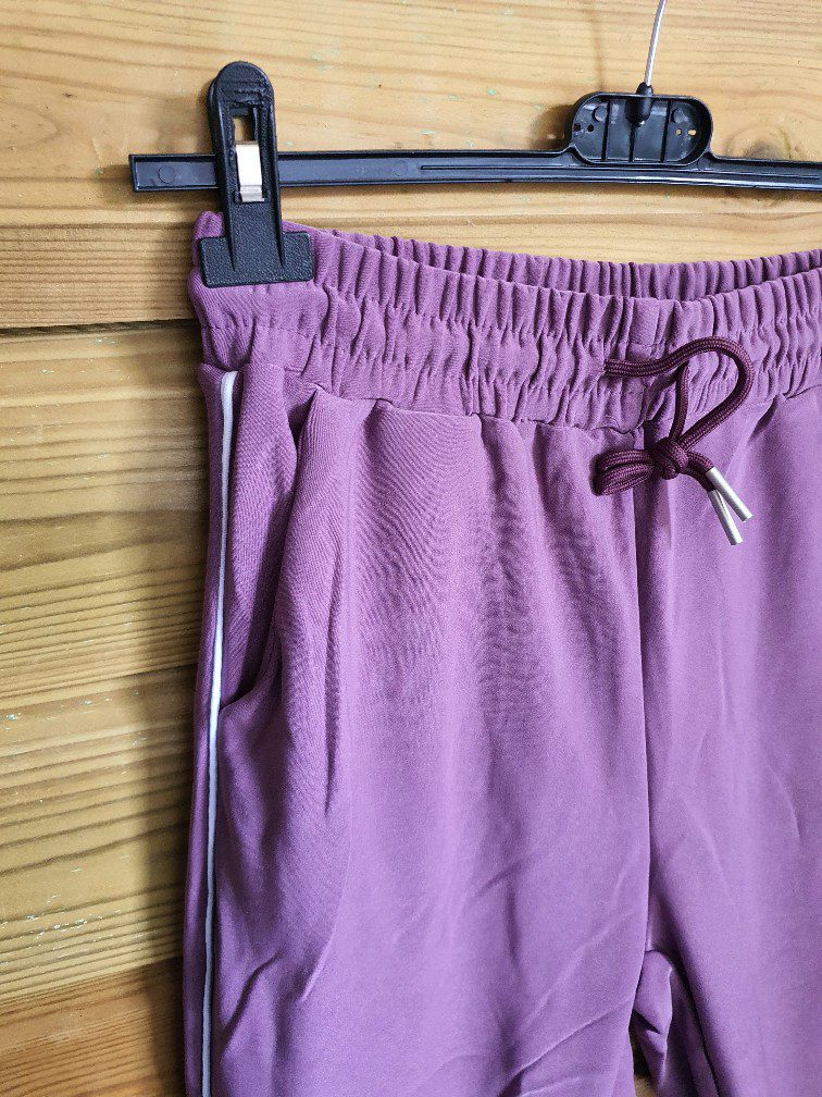 Sport broek voor dames vrouwen met zijzakken, PAARS kleur, band aan zijkanten, stretch broek Maat L/XL