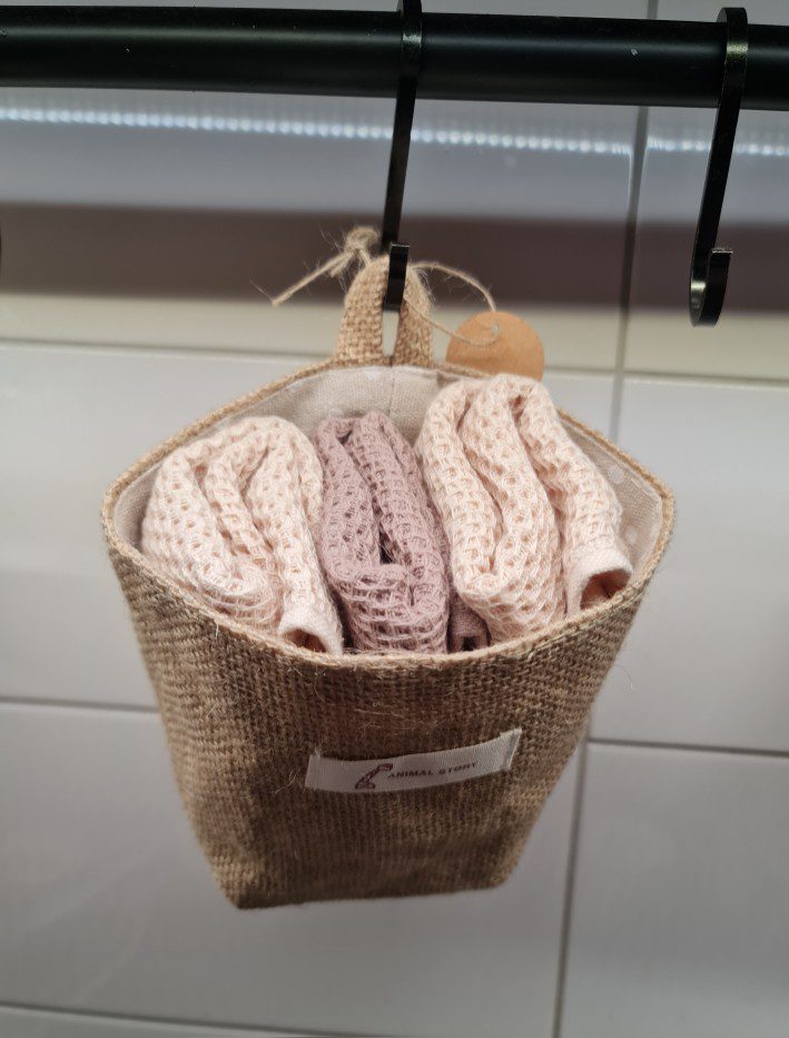 Set van 3 stuks Biologische katoenen gezicht zachte wafel doeken in een mini beauty sisal mandje 4st