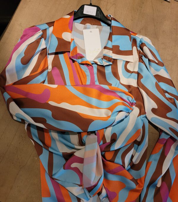 Boho satijn Multi kleur blouse met vintage licht pofmouwen, Franse mode maat 38 - Afbeelding 2