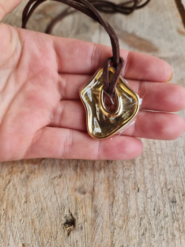 Stoere ketting van roestvrij staal met een fantasie GOUDEN hanger - lange koord - Afbeelding 3