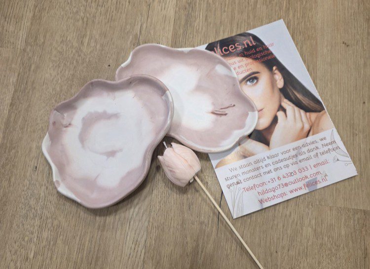 2 stuks Handgemaakte opberg bakjes- sleutel of sieraden houder - asymmetrisch kaarsen houder 2st