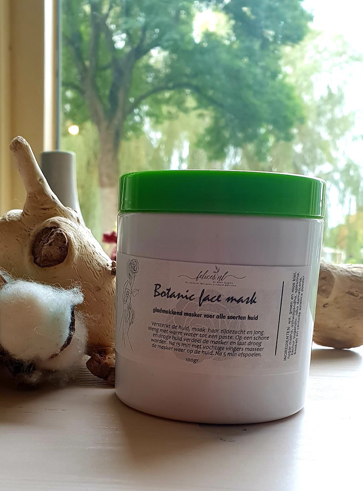 Botanische gezicht klei masker - voor alle huid types - gladstrijkend - verjongend - met klei en kruiden 200gr - Afbeelding 2