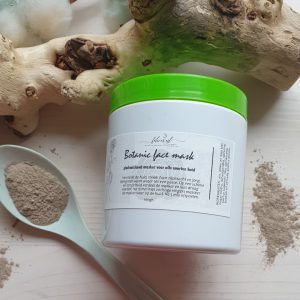 Botanische gezicht klei masker - voor alle huid types - gladstrijkend - verjongend - met klei en kruiden 200gr