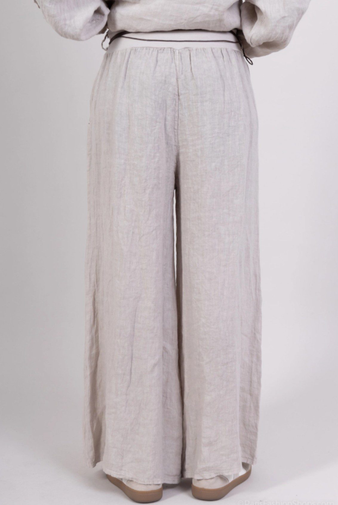 Linnen lange broek - Beige kleur met zijzakken en ceintuur Maat M/L - Afbeelding 3