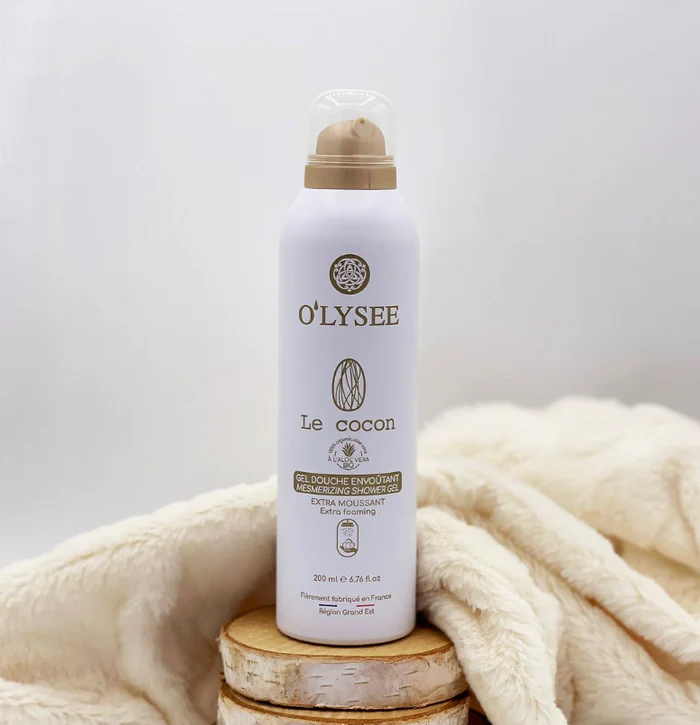 Biologische doucheschuim Le Cocon schuimende douchegel met Sandelhout - Musk - bloemen en fruit 200ml