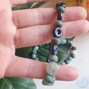 Dubbele armbanden van edelstenen in groene tinten 2st