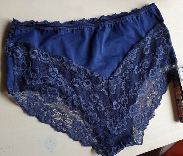 Set van 3 Italiaanse dames slips in drie diverse kleuren, Maat S/M - Afbeelding 6