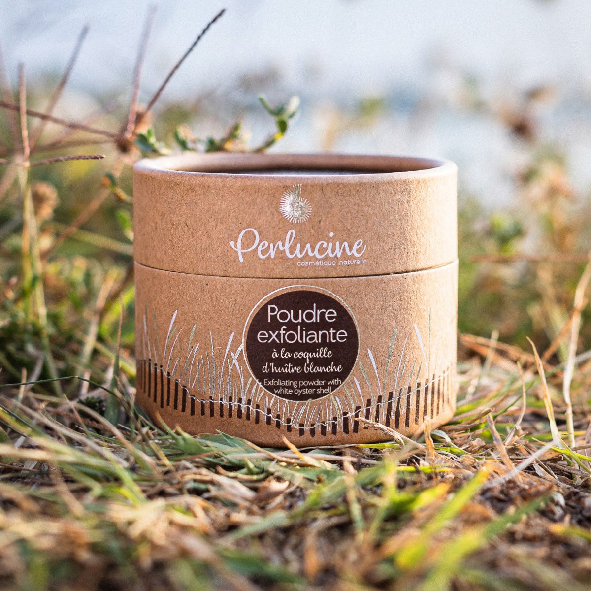 Luxurieuze biologische Exfoliërende body scrub poeder met witte oesterschelp en zeezout - vernieuwd de huid 60gr