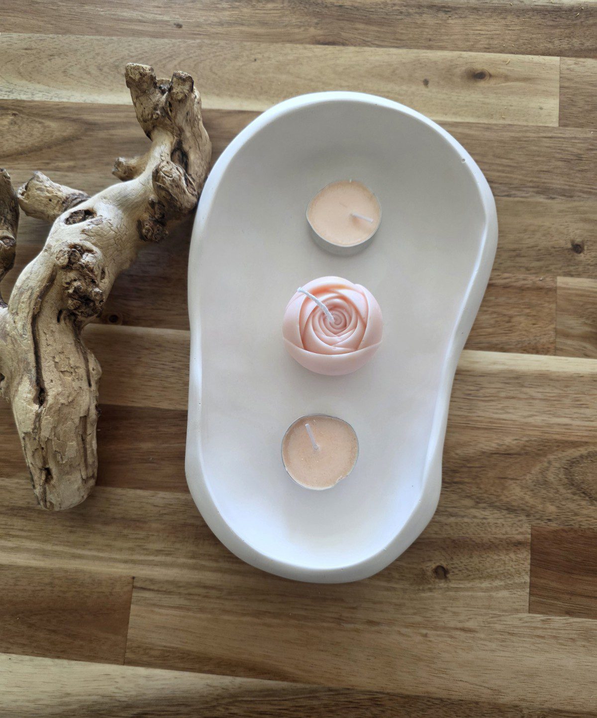 Handgemaakte asymmetrisch massieve opberg bak van gips - sleutel of sieraden houder - kaarsen houder 1st