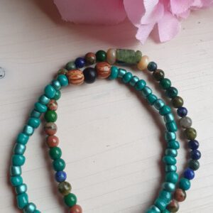 Handgemaakte edelsteen armband met unikate en groene jade, met GRATIS armband