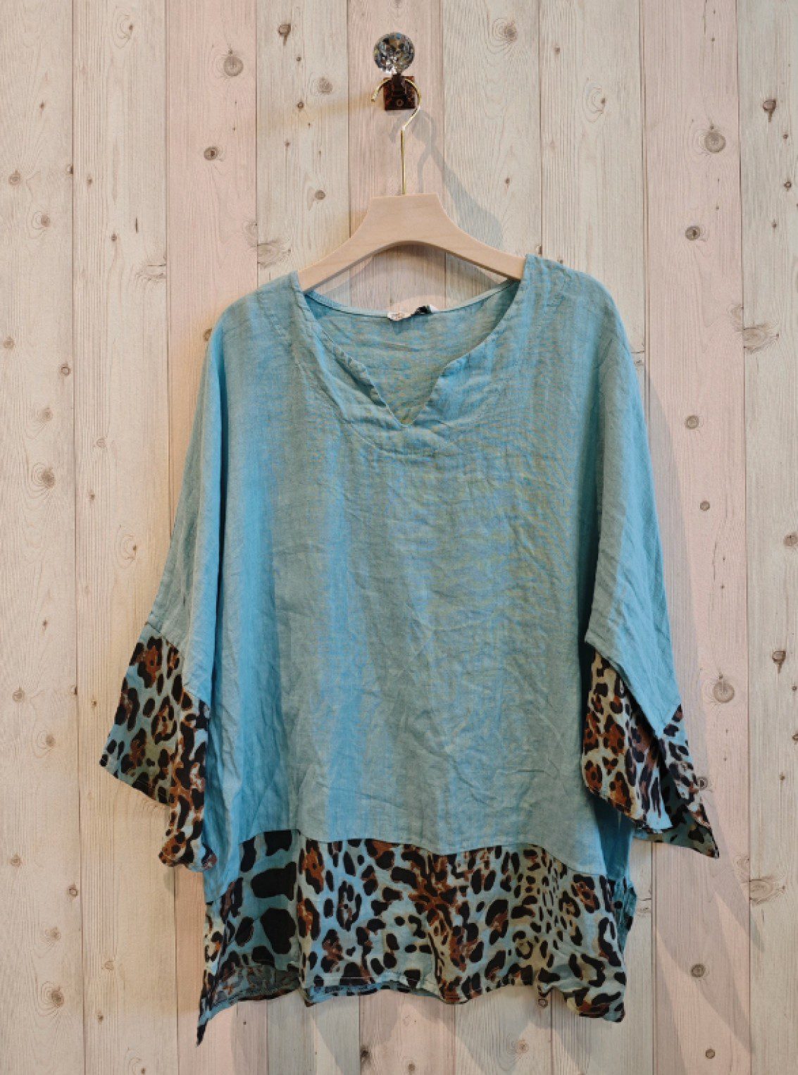 Prachtige 100% linnen brede top met Luipaard print - kleur PETROL - maat 44