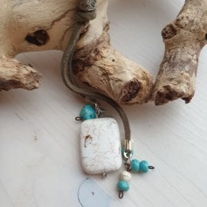 Howliet hanger mannen en vrouwen