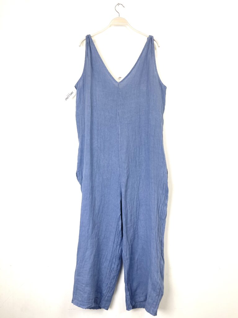 Jumpsuit in 100% linnen - v-hals en zijzakken - kleur BLAUW - lange pijpen tuinbroek - maat S/M