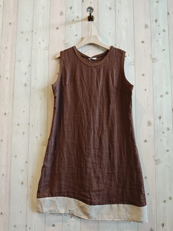 Linnen zomer jurk - mouwloos - elastische talie - getailleerd - BRUIN kleur - maat 38/40