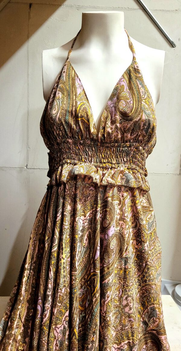 Boho maxi jurk van zijde met elastische talie, wijde rok, AARDE KLEUREN open rug en zijzakken maat 40 - Afbeelding 9