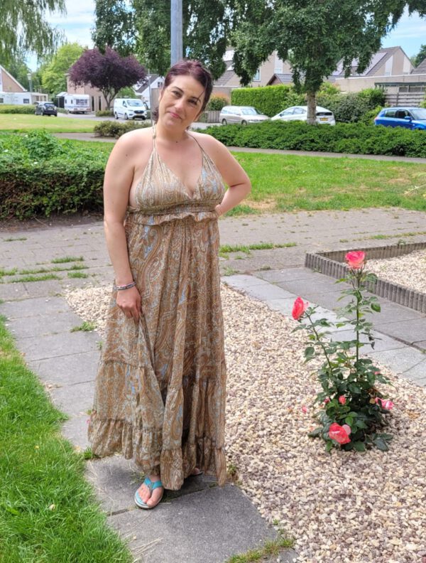 Boho maxi jurk van zijde met elastische talie, wijde rok, AARDE KLEUREN open rug en zijzakken maat 40 - Afbeelding 2