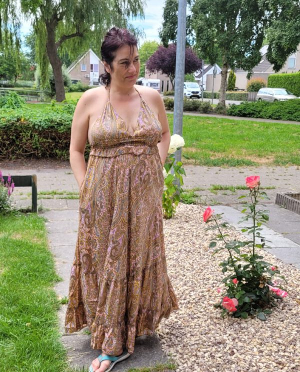 Boho maxi jurk van zijde met elastische talie, wijde rok, AARDE KLEUREN open rug en zijzakken maat 40 - Afbeelding 5