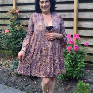 Boho vintage jurk met 7/8 uitlopende mouwen, knoppen en volant maat 38