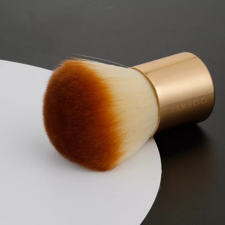 Mini kabuki kwast in GOUD kleur - foundation kwast - rouge kwast