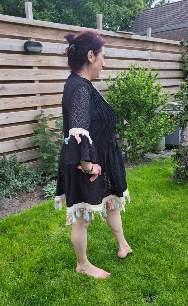 Boho en vintage jurk in ZWART kleur van katoenen kat, 3/4 mouwen met franjes en sierwerk Maat 38/40 - Afbeelding 5