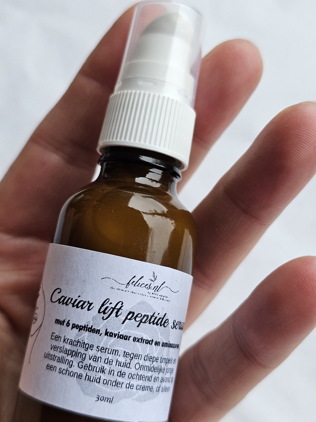 Kaviaar botox hexapeptide gezicht serum - 6 peptiden - kaviaar - aminozuren - verstevigt en lift de huid 30ml - Afbeelding 2