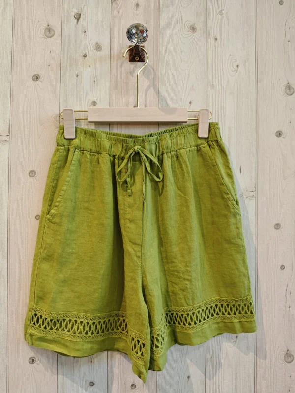 Leuek 100% linnen korte broek - bermuda - met broderie en zijzakken - PISTACHE - maat 40-42