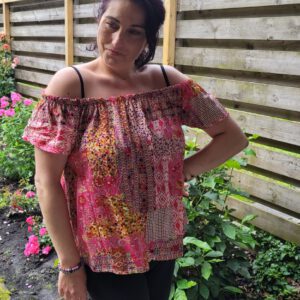 Luchtige zomer topje met elastische decolleté open schouders ROZE kleur maat 42