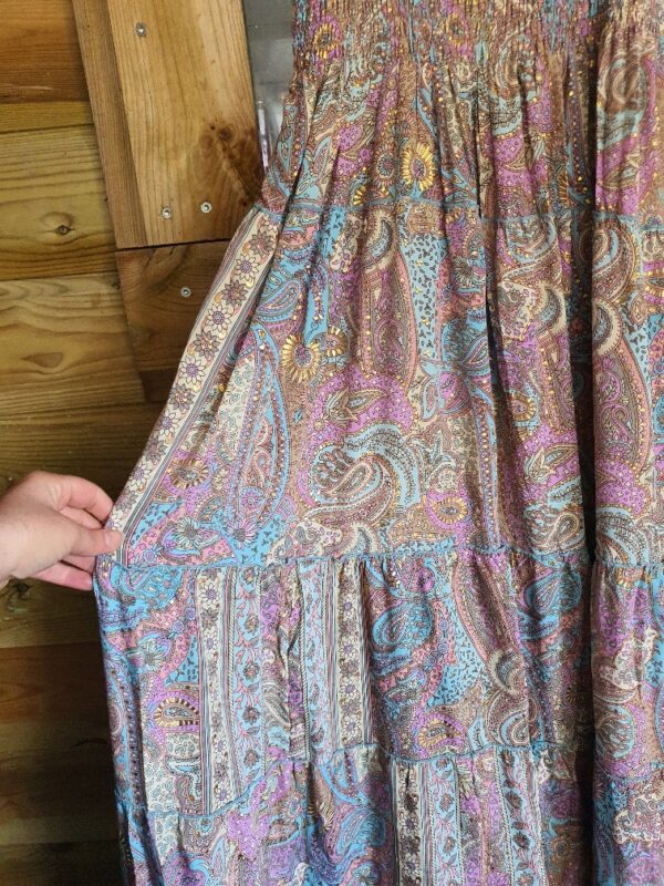 Boho zijde maxi jurk met spaghetti bandjes - elastische buste - broderie en volants - kleur BLAUW- maat 38 - Afbeelding 4