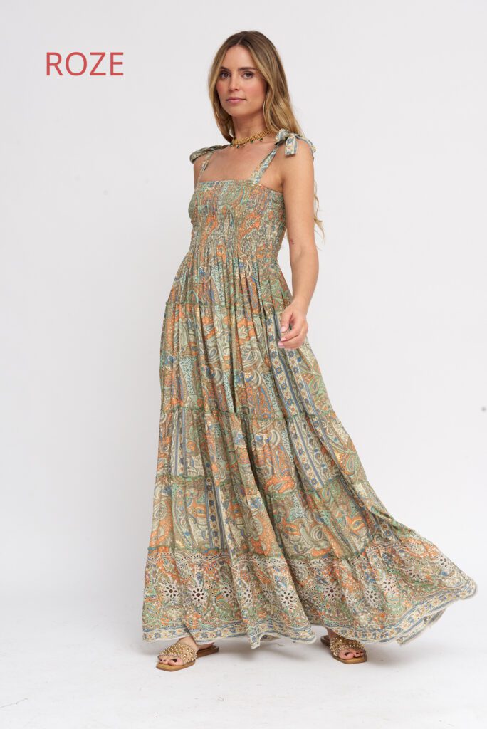 Boho zijde maxi jurk met spaghetti bandjes - elastische buste - broderie en volants - kleur ROZE- maat 38