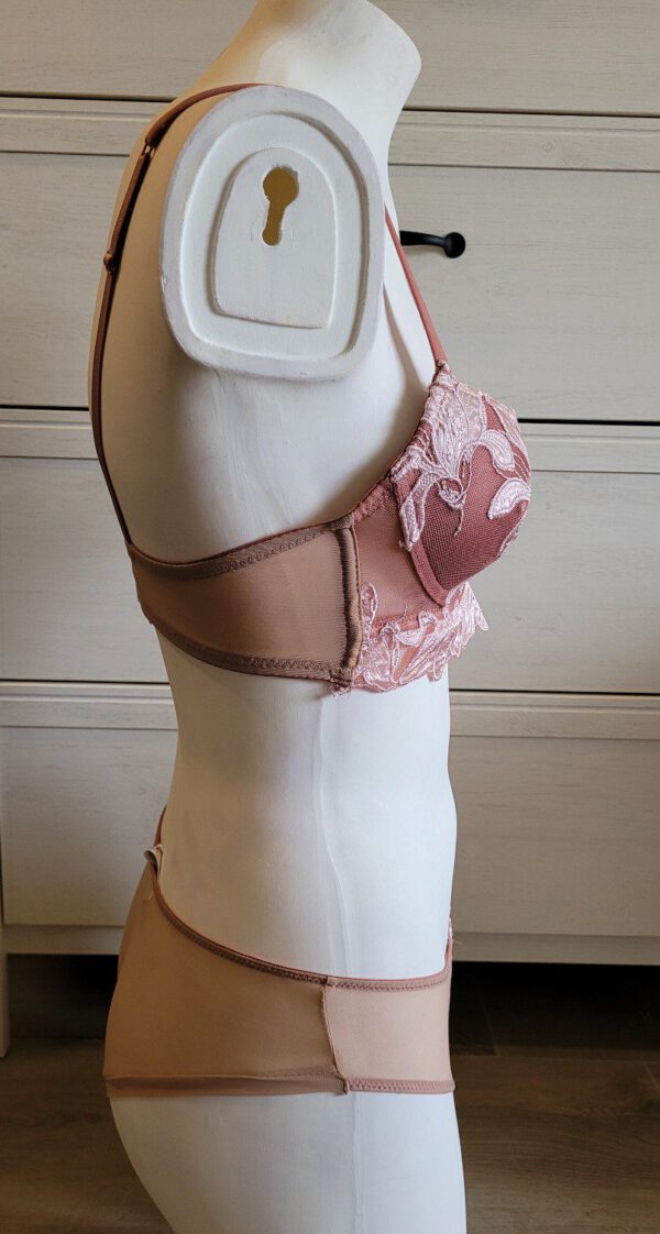 Italiaanse lingerie set met push-up beha satijn en slip ROOS, 80B, 38 - Afbeelding 6