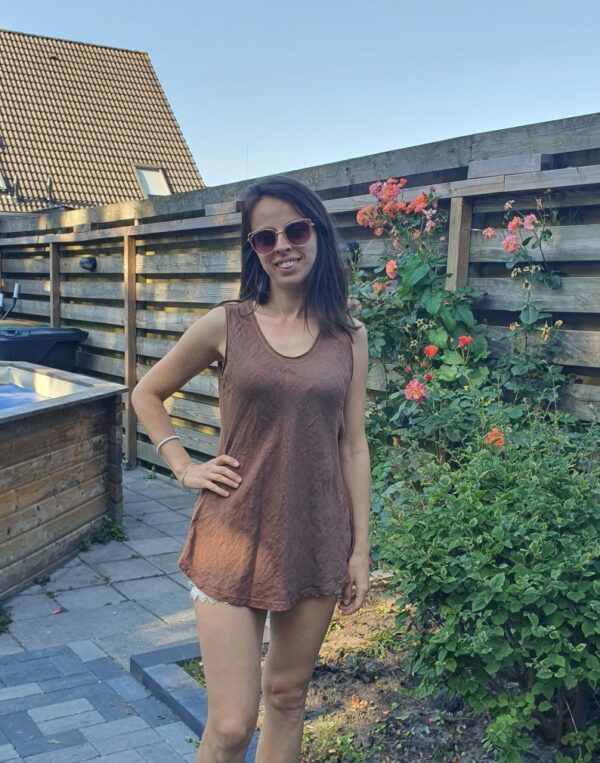 Linnen mouwloze top lichte getailleerd in BRUIN kleur maat 38/40