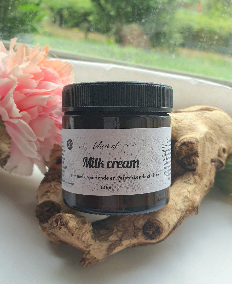 Verjongende melk creme